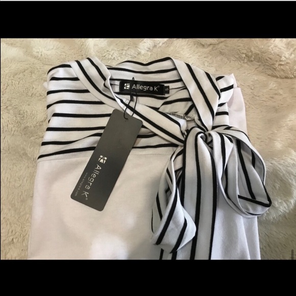 NWT Allegra K Boutique Blouse with Front Tie - Picture 5 of 6